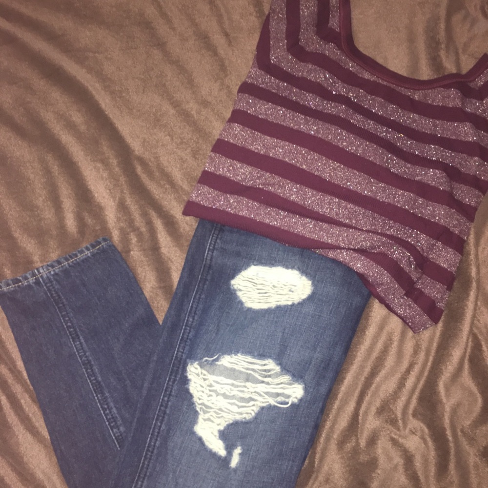 Hollister Size 3 Distressed Jeans